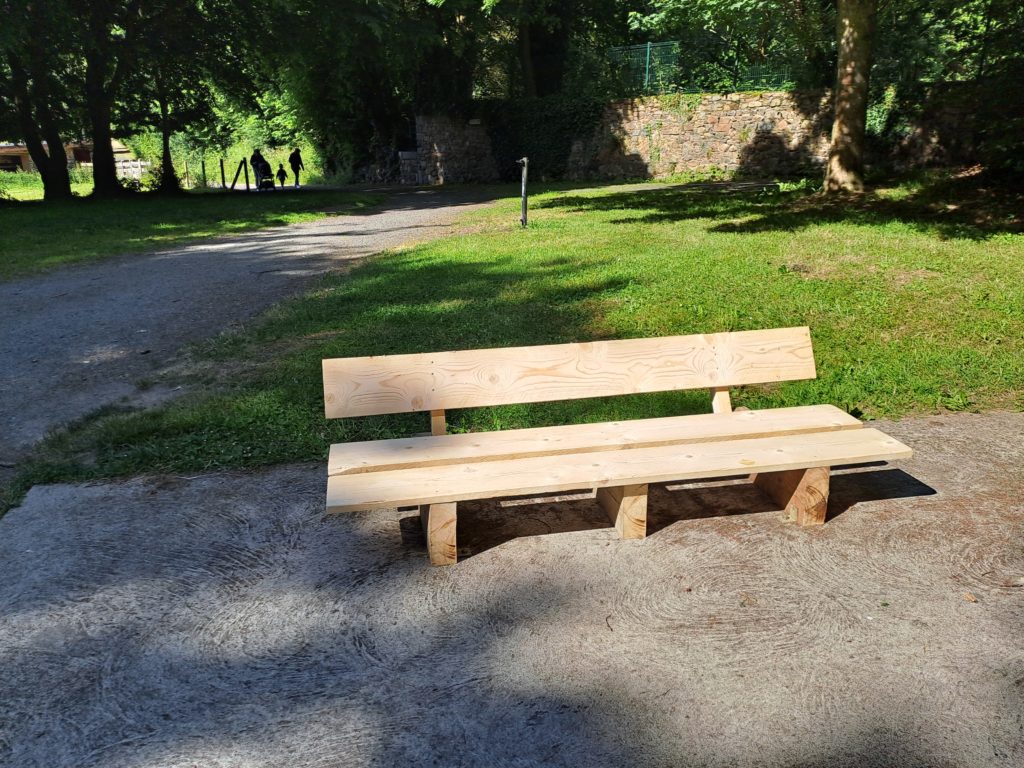 Un nouveau banc..